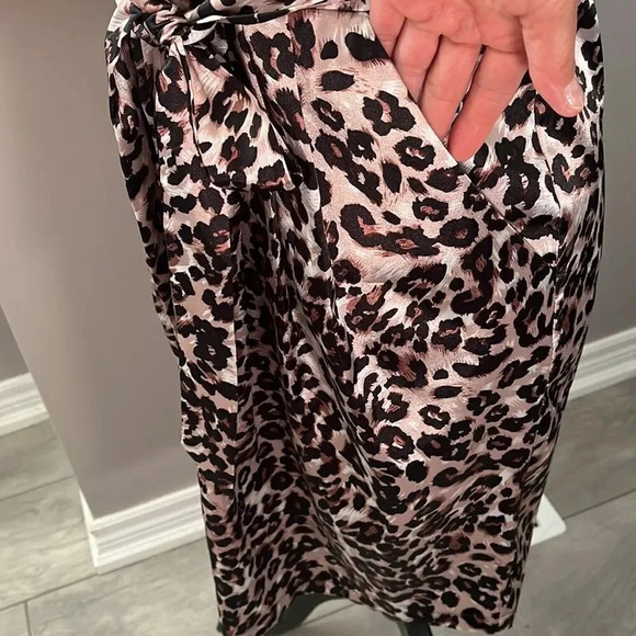 RIPE Strapless Animal Print Satin Mini Dress Pockets, Size M - Picture 4 of 11